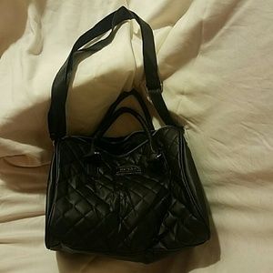 Black shoulder handbag